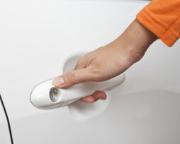 Способы открытия машины ВАЗ 2109-21099 без ключа