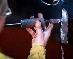 Локальный ремонт кузова автомобиля: экономия времени и средств