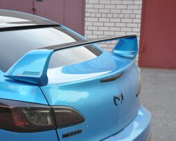 Как выбрать и установить спойлер на машину своими руками