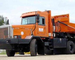 История и характеристики карьерного автопоезда «Тонар»