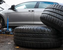 Важные аспекты и рекомендации при замене шин авто
