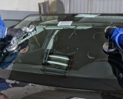 Когда лучше менять стекло