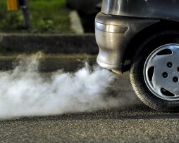 Чем скрыть дым из выхлопной трубы и зачем это нужно