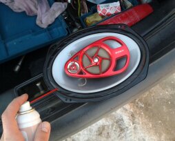 Почему хрипят динамики в машине: основные причины, способы их устранения