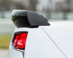 Можно ли ставить спойлер на авто по закону