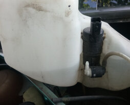 Не работает омыватель лобового стекла Рено Логан — что делать