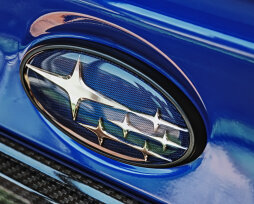 Сколько в мире машин со звездочками на эмблеме