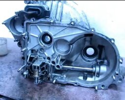 От чего шумит КПП на «Калине», что делать, если звенит рычаг КПП на «Ладе Калине» 1 и 2