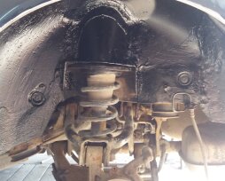 Обработка подкрылков автомобиля: как избежать коррозии