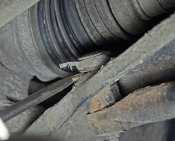 Как проверить подвеску автомобиля самостоятельно