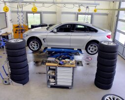 Рейтинг летних шин R17 2021 – ТОП 10 лучших моделей и их характеристики