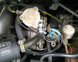 При нажатии на педаль газа машина с инжектором глохнет — в чем причины неполадки