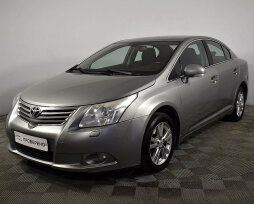 «Тойота Авенсис»: обзор модели и отзывы автовладельцев