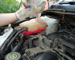 Что будет, если в бачок антифриза залить незамерзайку