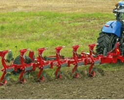 Спецтехника для сельхозработ — оборотный плуг