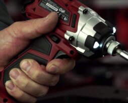 Плюсы и минусы пневматических гайковертов Hans: обзор четырех наиболее продаваемых моделей