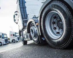 Грузовые шины: виды и срок эксплуатации