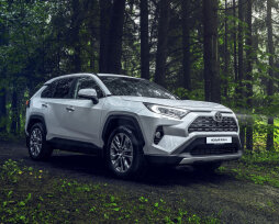 Какую коробку передач выбрать на Toyota RAV4?
