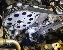 Замена ремня ГРМ Шкода: регламенты, рекомендуемые материалы и особенности технологии