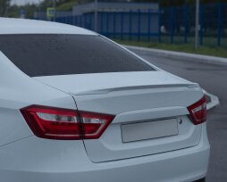 Спойлер на Ладу Весту