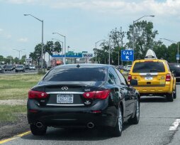 ТОП самых смешных номеров машин