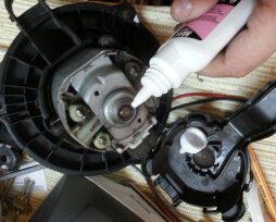 Как смазать моторчик печки автомобиля, чем лучше смазывать