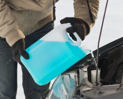 Омывайка для машины: как выбрать лучшую и приготовить своими руками