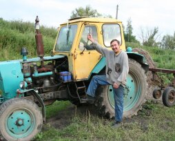 Как получить права на трактор: условия, пошаговая инструкция