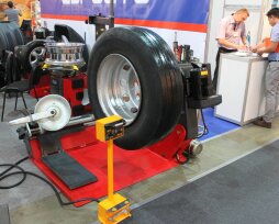 Балансировка колес на литых дисках: определение, необходимость, частота и правила проведения