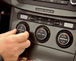 Можно ли включать кондиционер и печку одновременно в машине