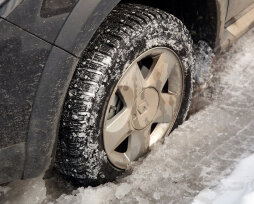 Преимущества и недостатки зимних автомобильных шин «Кордиант Полар»: обзор на основе рейтинга продаваемости