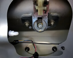 Замена замка на багажнике Ладе Калина — как снять и установить замок