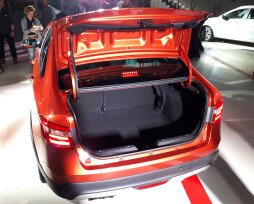 Багажное отделение Лады Весты (седан)