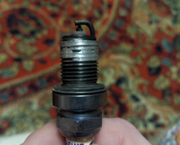 Что делать, если на свече зажигания сорваны грани