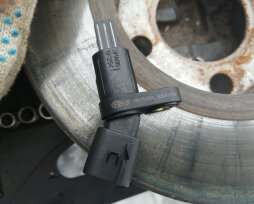 Замена датчика АБС Volkswagen Bora