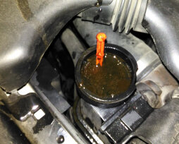 Как понять, что антифриз уходит в двигатель
