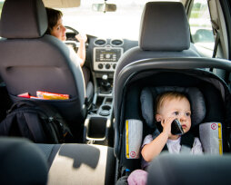 Как перевозить  детей в автомобиле в 2021 году: правила