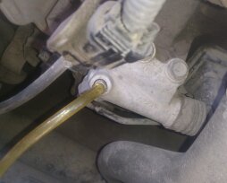 Как прокачать сцепление на Фольксваген Крафтер — можно ли сделать самому