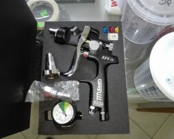 Краскопульт с нижним и верхним бачком: отличия и принцип работы