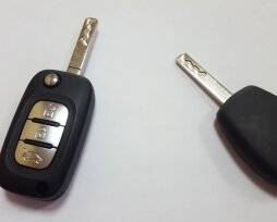 Простой способ замены батарейки в ключе зажигания «Лады Весты»