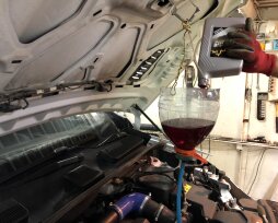 Как заменить масло  в коробке передач «Лады Приора»