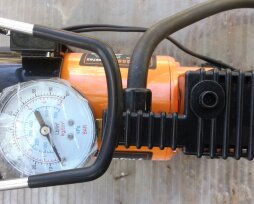 Автомобильный компрессор Defort: типы, рекомендации по выбору, лучшие модели