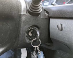 Не поворачивается ключ в замке зажигания: причины и способы их устранения