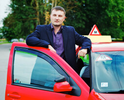 Как выбрать инструктора по вождению