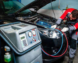 Поэтапная заправка кондиционера автомобиля своими руками