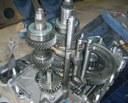 Замена КПП «Лады Калины»: зачем нужна и как заменить правильно