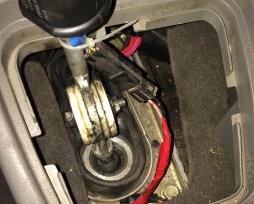 Вибрация рычага КПП на «Калине»: отчего бывает, способы устранения,  на каких еще машинах встречается