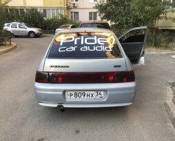 Популярные наклейки поклонников автозвука на авто: ТОП-7 вариантов