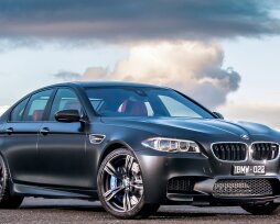 История марки «БМВ», расшифровка названия и эмблемы