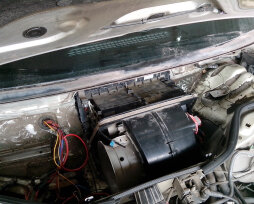 Замена радиатора отопителя AUDI C4 — когда нужна, порядок действий